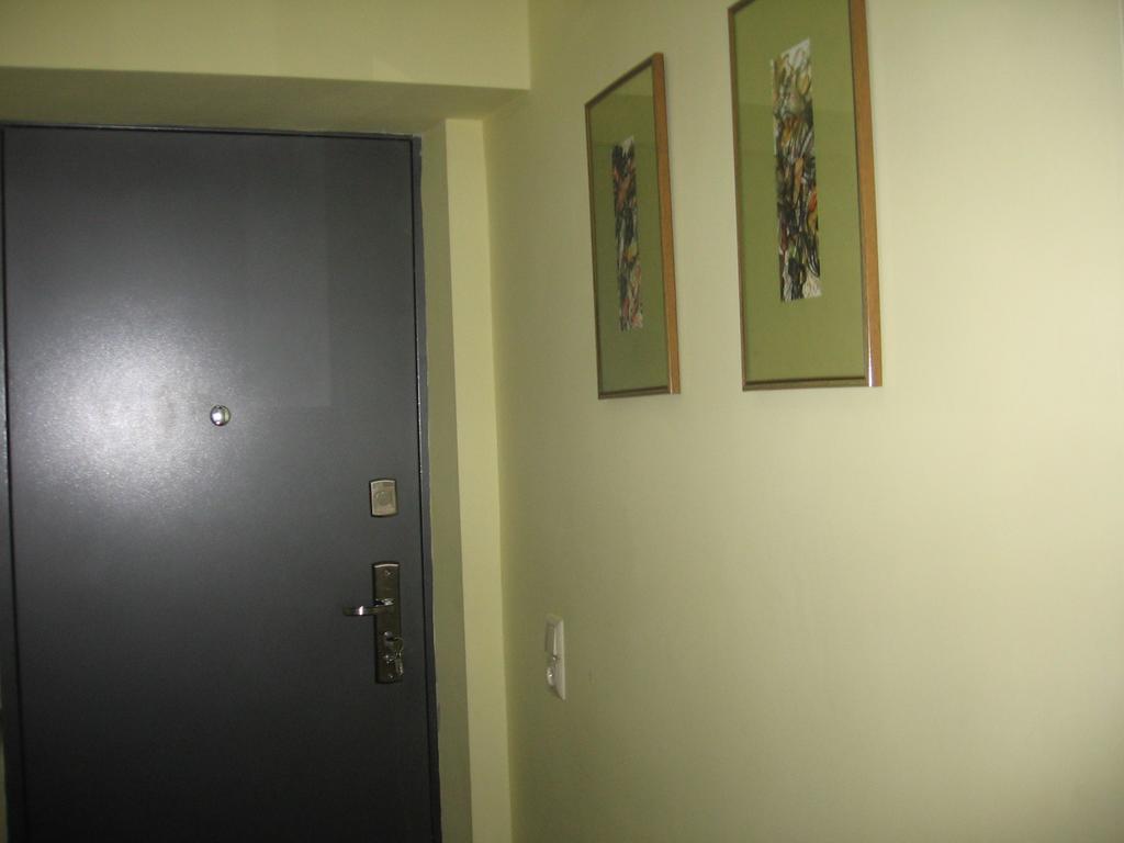 Lika'S Apartment Батумі Екстер'єр фото